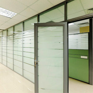 Алюминиевая стеклянная противопожарная перегородка